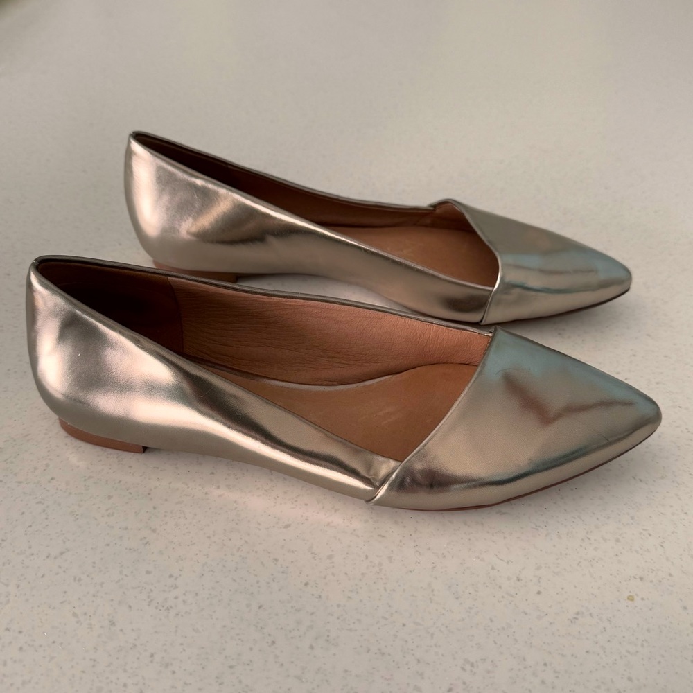 Madewell Mira Flat in Metallic Size 6